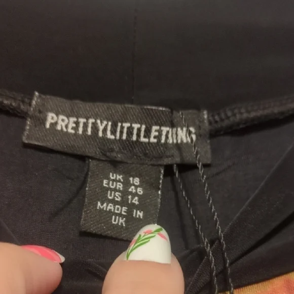 Prettylittlething multicolor body print long sleeve midi dress - Picture 8 of 9